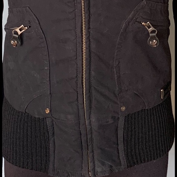 TNA Verbier Parka Short - Picture 7 of 9